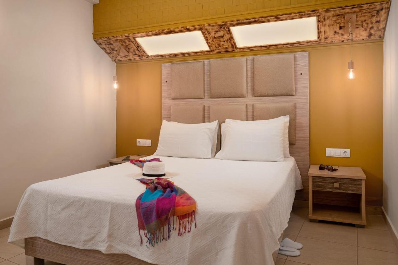 Minos Boutique Hotel Agia Galini  Exterior photo